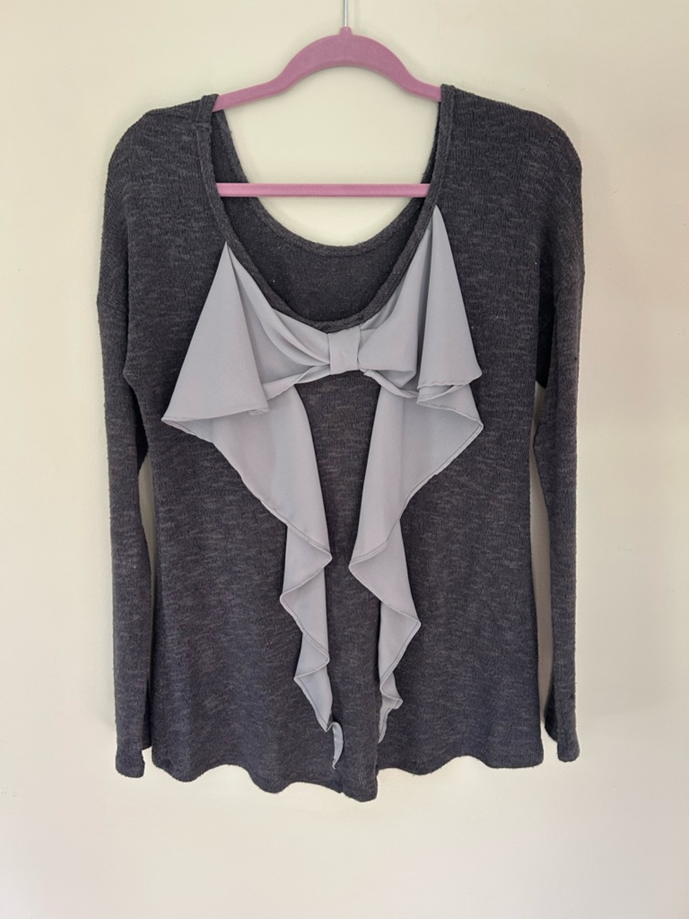 Moa Moa Charcoal Gray Long-Sleeve Top with Light Gray Ruffle Bow
